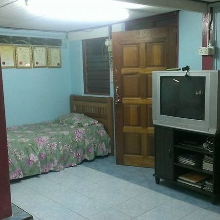 Homestay Bukit Gantang Hotel تايبينغ المظهر الخارجي الصورة